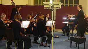 Mit hoher Streicherkultur überzeugt das Südwestdeutsche Kammerorchester in Fahrnau das Publikum beim diesjährigen Abschlusskonzert der ...