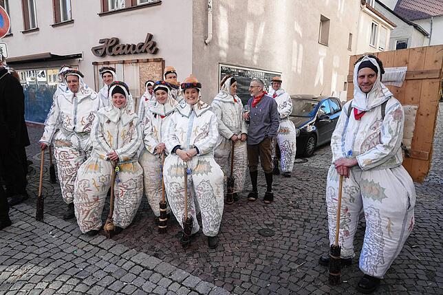 Bild 21: Villinger Maschgerelauf: Narren strömen durch die Innenstadt