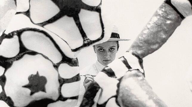 Niki de Saint Phalle in Luzern, 1969: Der Künstlerin ist am Kunsthaus Zürich jetzt eine eigene Ausstellung gewidmet.