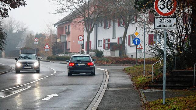 Tempo-30-Schilder gibt es in Oberuhldingen und Mühlhofen schon genügend. Allerdings wird das Tempolimit wahrscheinlich bald den ganzen ...