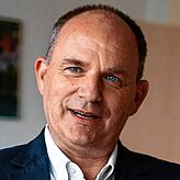 „So gut wie keine Klinik kommt heute ohne Arbeitnehmerüberlassungskräfte aus – so auch unser Haus“, sagt Hans-Peter ...