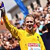Der Unteruhldinger Richard Ringer präsentiert in München stolz seine Goldmedaille &ndash; Lohn für eine tolle Leistung bei den European ...