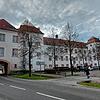 Irgendwo in diesem Bereich des kleinen Parkplatzes nahe Altenpflegeheim und Stadttor in Hüfingen soll sich die brutale Attacke im Sommer ...