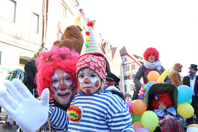 Bild 9: Kindergartenumzug: "1000 Kinder ziehen auf die Hofstatt"