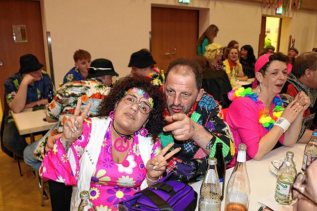 Bild 2: Fasnacht pur beim traditionellen Öschabend: Wir haben die Bilder