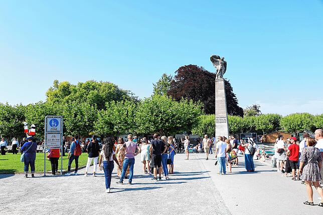 Bild 11: Alle Generationen feiern beim Konstanzer Seenachtfest 2025 gemeinsam
