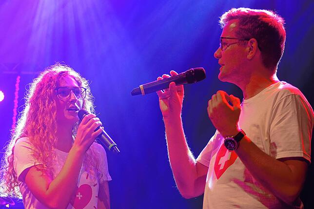 Bild 7: Buäbä & Maidli begeistern während dem 24. Showkonzert der Feuerwehrkapelle Pfohren das Publikum