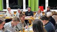 Die Kolpingsfamilie Rotzingen kann sich über einen stabilen Mitgliederstamm freuen. Im Bild hinten von links der Vorstand mit: Matthias ...
