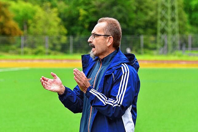 Bild 3: U23 des FV Lörrach-Brombach feiert ausgerechnet beim FC Zell den ersten Sieg &ndash; und wir haben Bilder!