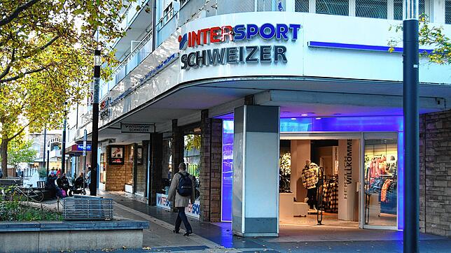Das Sportgeschäft Schweizer in der Erzbergerstraße in Singen. Inhaber Otto Schweizer hat angekündigt, das Geschäft im Frühjahr 2023 zu ...