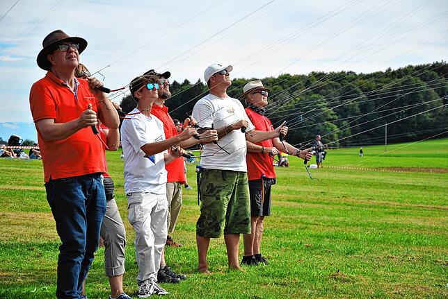 Bild 13: So schön war es auf dem Familiendrachenfest in Hütten