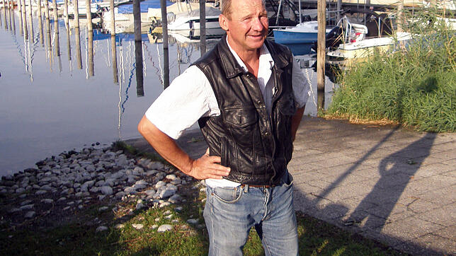 Forschungstaucher Martin Mainberger hat den Flachwasserbereich bei der Insel Reichenau auf archäologische Funde untersucht (hier am ...