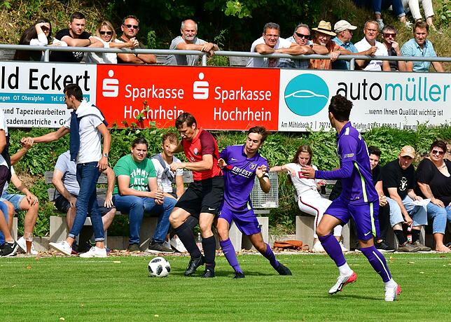 Bild 6: SV Buch besiegt FC Hochrhein glücklich mit 3:2 &ndash; wir haben die Bilder!