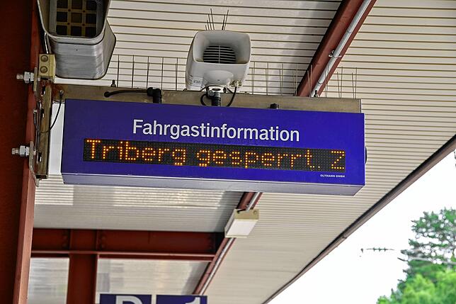 Auf der Infotafel steht, dass die Weiterfaht nach Triberg ab St. Georgen nicht möglich ist.