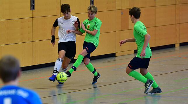 Bild 4: Zweite Garnitur des Gastgebers ist chancenlos beim 1:10 gegen den FC Wehr