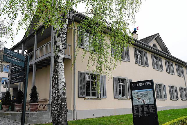 Schloss Arenenberg: Im ersten Stock ganz links war das Zimmer von Louis Napoleon III.