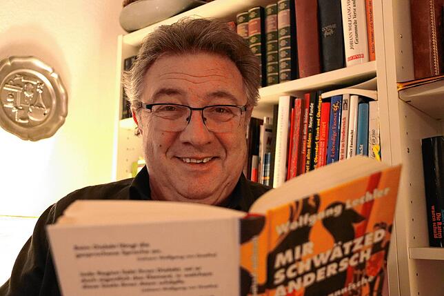 Wolfgang Lechler hat ein Buch über das See-Alemannische geschrieben sowie mehrere Gedichte in dem Dialekt verfasst.