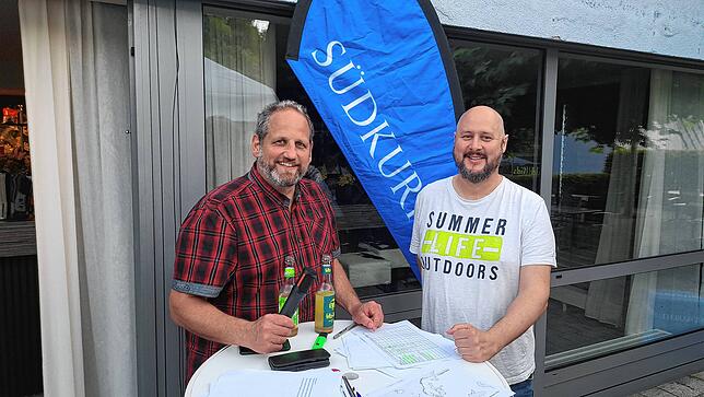 Bild 4: Die Köpfe rauchen bei der dritten SÜDKURIER-Quiznacht in bad Säckingen - das sind die Bilder