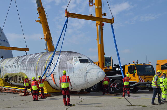 Bild 5: So sieht ein Flugzeug im Flugzeug aus: Das war die lange Reise der "Landshut" nach Friedrichshafen