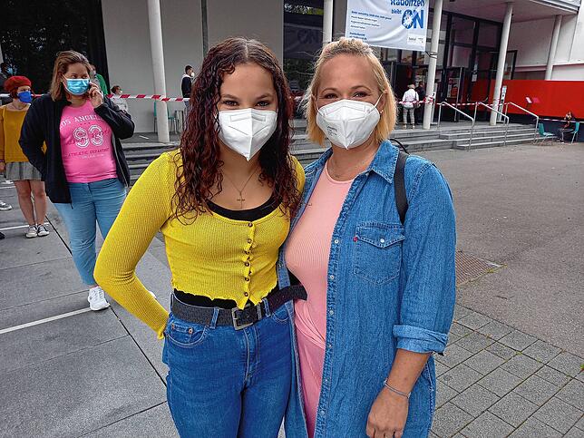 Bild 2: 3-G-Regelung, Sommerurlaub oder anstehendes Wintersemester: Warum sich Impfwillige beim Gemeindeimpftag pieksen ließen