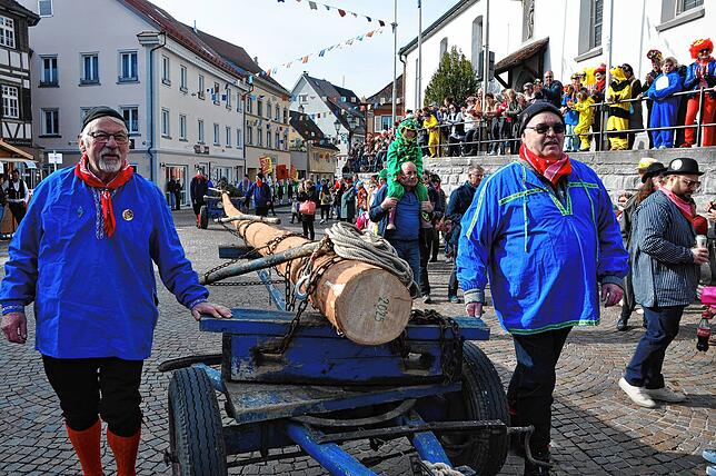 Bild 14: Markdorf: Narrenbaumsetzen 2025 – alle Highlights und besten Einblicke!