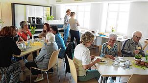 Gut besucht war die erste Veranstaltung von Friedas Gartencafé im Alten Schulhaus in Jestetten. Foto: Ralf Göhrig