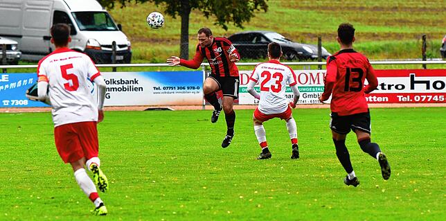 Bild 13: SV Jestetten besiegt den FC RW Weilheim mit 3:0 &ndash; und wir haben Bilder!