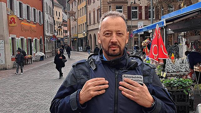 John Nops in der Konstanzer Innenstand. Der kommunale Ordnungsdienst ist im Sommer oftmals in den Parks der Stadt und im Winter auf dem ...