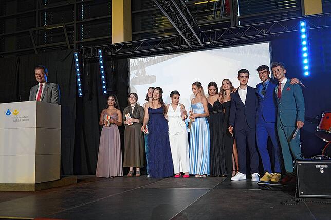 Bild 15: Schillernder Abiball des Klettgau Gymnasiums Tiengen – Teil 1