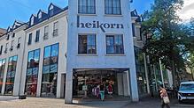 Das Modehaus Heikorn in der Singener Innenstadt. Das Traditionsunternehmen wird nach über 60 Jahren seine Türen schließen.