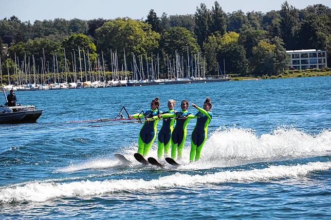 Bild 3: Spektakulär! Die besten Fotos der Wasserski-Show im Konstanzer Trichter