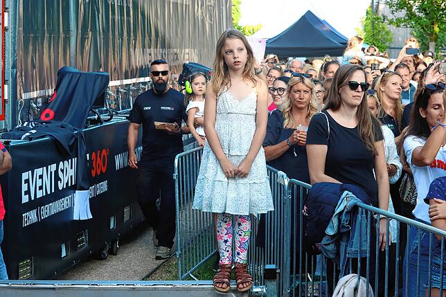 Bild 21: Sophia begeistert 1500 Fans im Uferpark