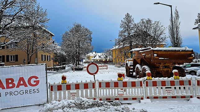 So sieht es aktuell auf der Baustelle in der Kirnacher Straße in Villingen aus. In den nächsten Tagen soll die Baustelle winterfest ...
