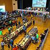 So geschäftig wie hier beim Skibasar 2021 soll es auch am 22. und 23. Oktober wieder in der Villinger Tonhalle zugehen.