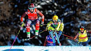 Daniela Maier (mitte) verpasste in Veysonnaz ihren vierten Weltcup-Sieg knapp. Zweimal war die Kanadierin Marielle Thompson (links) ...