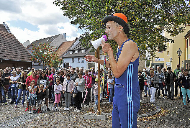 Bild 15: Wenn Gaukler und Musiker in der Zähringerstadt regieren: Impressionen vom Straßenmusiksonntag in Bräunlingen