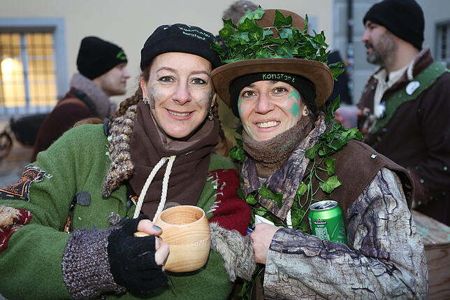 Bild 15: Konstanzer Straßenfasnacht 2025: Die Altstadt wird zum Narrenparadies - Die Bilder vom Abend!
