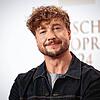 Samu Haber tritt am 28. Juni beim Meersburg Open Air auf dem Schlossplatz auf. Das Bild vom September 2024 zeigt den Musiker bei der 15. ...