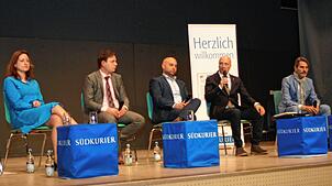 Die fünf Bewerber Alexandra Kipp, Andreas Schuster, Dominik Mattes, Ulrich Werner und Felix Tiggeler (von links) bei der ...