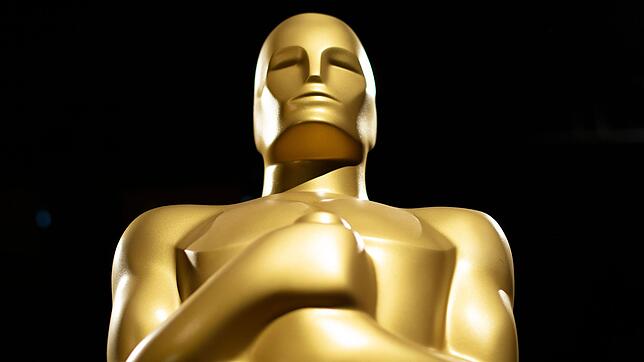 Auf diesen Goldjungen ist ganz Hollywood scharf. Wer den Preis bekommt, entscheiden fast 8000 Menschen aus der Filmbranche.