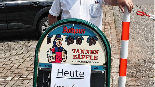 Mit der offenen Impfaktion des SV 08 Laufenburg, die am Mittwochnachmittag im Sportheim des SV 08 stattfand, wollte ihr Vorsitzender ...