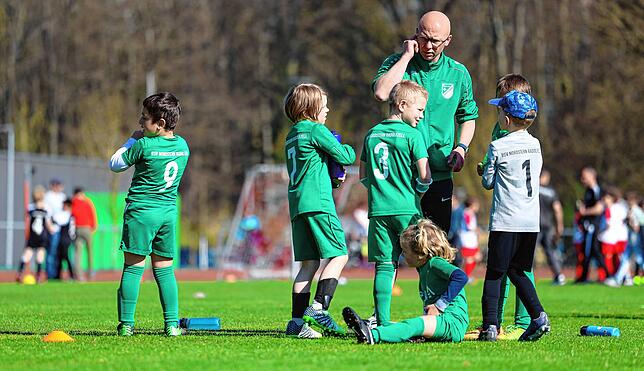 Bild 6: Kleine Kicker ganz groß! Unsere Bilder vom F-Jugendturnier des SC Bankholzen-Moos