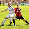Der FV Walbertesweiler-Rengetsweiler, hier Dennis Hiller (links) im Spiel gegen den FC Königsfeld (Maximilian Lehmann), will den ...