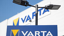 Der Batteriehersteller Varta verteilt seine Aktien um. Alle bisherigen Aktionäre scheiden aus.