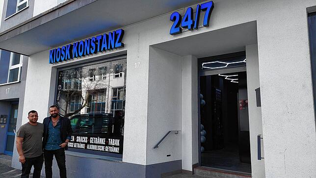 So sieht der Kiosk Konstanz von außen aus. Er liegt in der Nähe der Hochschule für Technik, Wirtschaft und Gestaltung (HTWG) und von ...