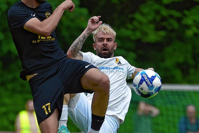 Bild 24: SV 08 Laufenburg verpasst den Aufstieg beim ESV Südstern Singen mit 1:4 – und wir haben Bilder!
