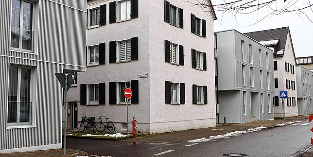 (Archivbild) Das ist richtig eng! In der Markgrafenstraße wurden Häuser in Lücken gesetzt. Viel Privatsphäre ist hier nicht mehr vorhanden.