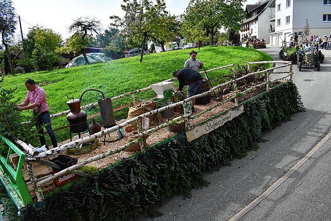 Bild 22: Das 62. Erntedankfest in Berau wurde traditionell von der Trachtenkapelle Berau veranstaltet
