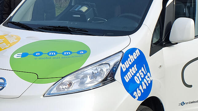 In Owingen fährt dieser Elektrobus der Firma Morath &ndash; ebenfalls unter dem Emma-Siegel.