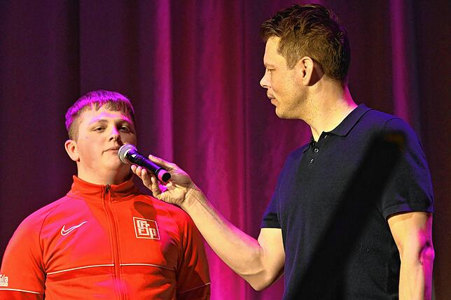 Bild 15: Große Resonanz und strahlende Gesichter bei der Sportlerehrung in Friedrichshafen